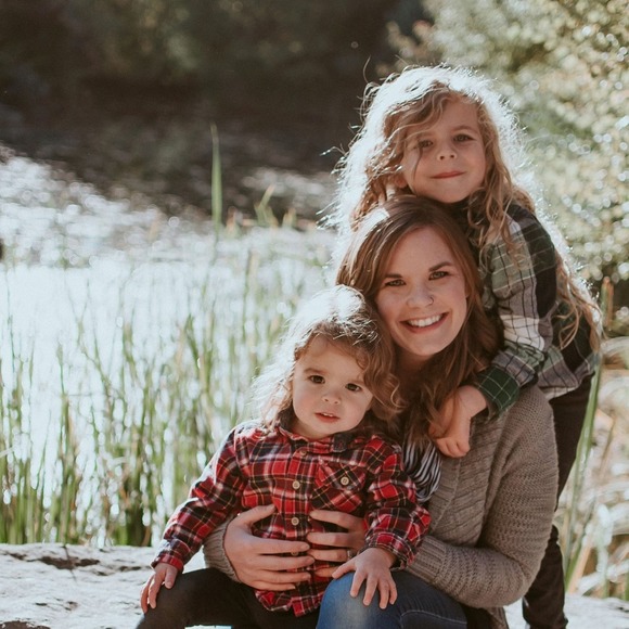 Meet your Posher, Rachel - Picture 1 of 1